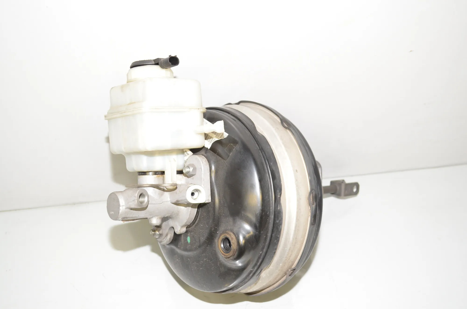 Brake Servo Booster – OEM 6792956 · BMW 5 (F10) 530 d xDrive 2012