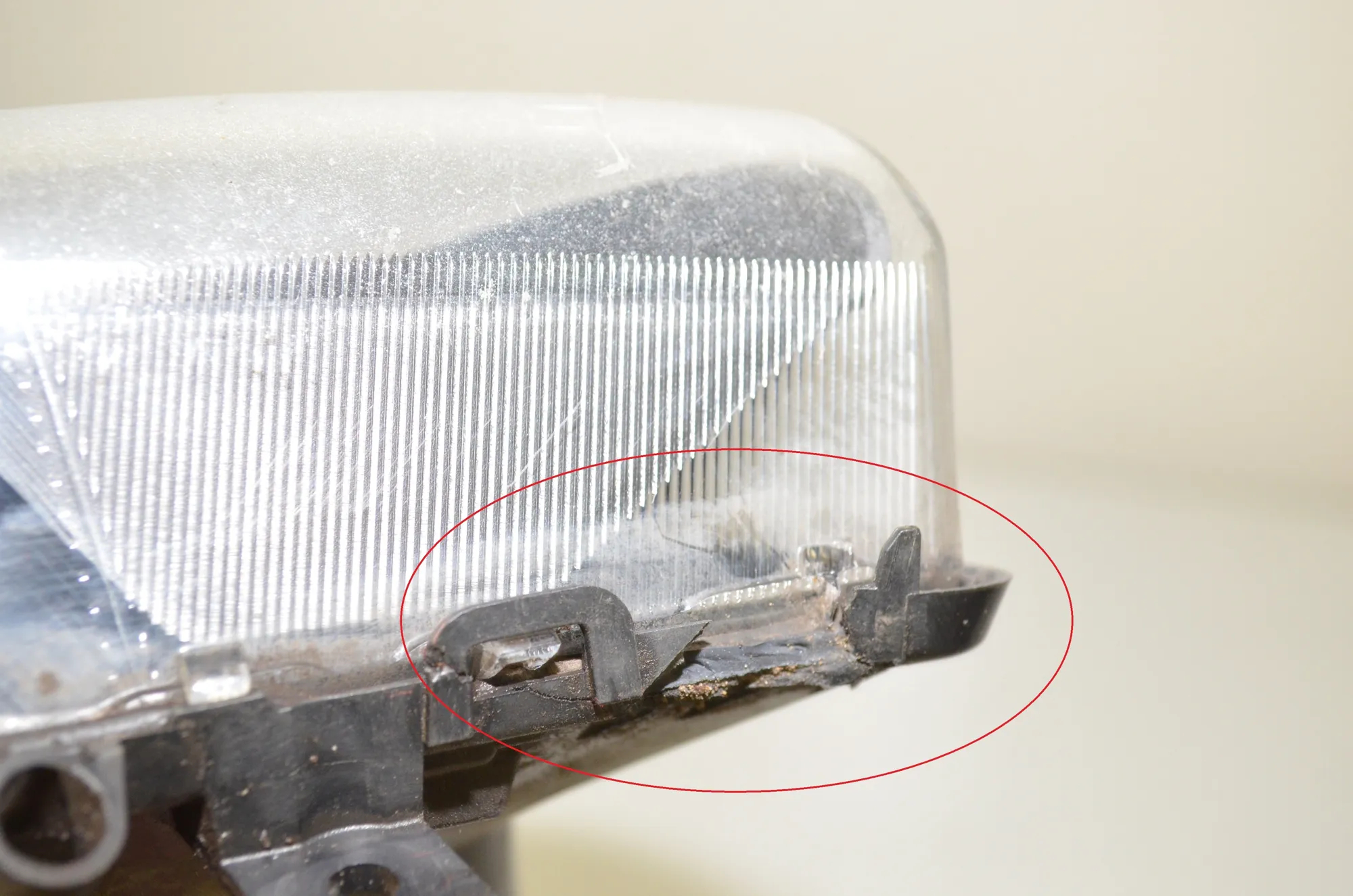 Front Left Fog Light – OEM 7216885 · BMW 5 Touring (F11) 530 d 2011 – 2