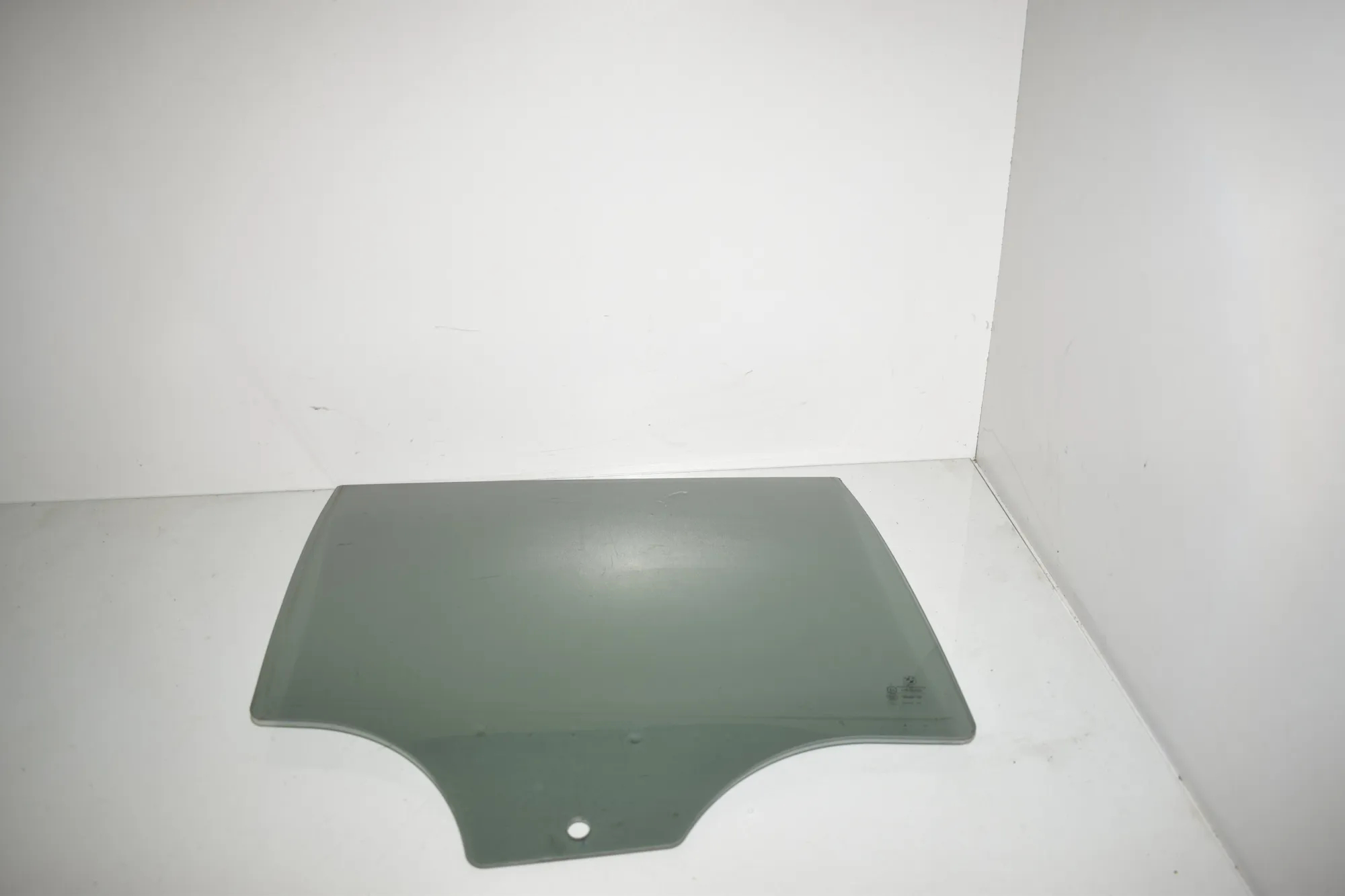Rear Right Door Window – OEM 7182126 · BMW 5 Touring (F11) 530 d 2011 – 4
