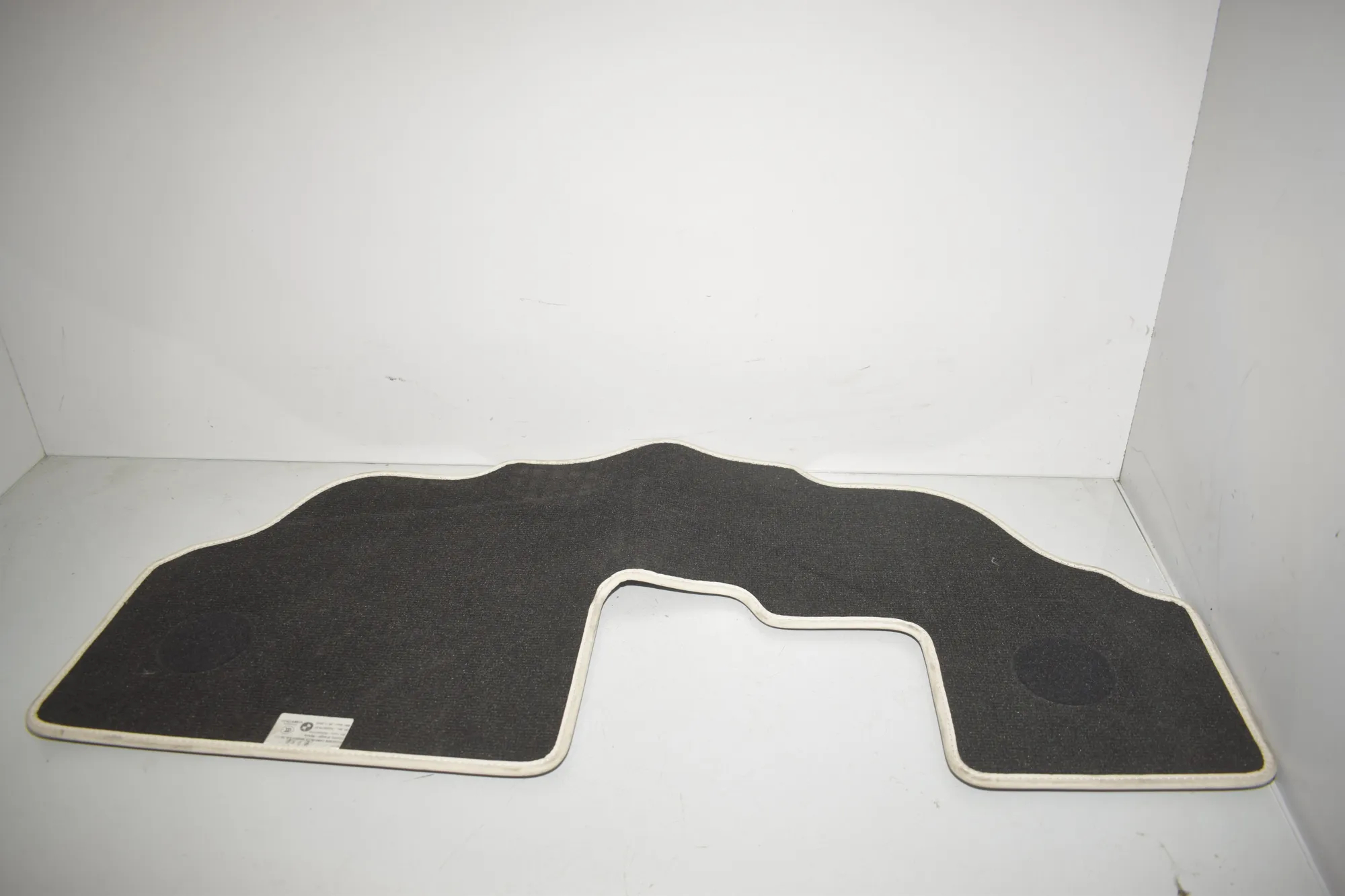 Floor Mat Set – OEM 9458675 · BMW X7 (G07) BMW X7 (G07) xDrive 30 d 2020 – 2