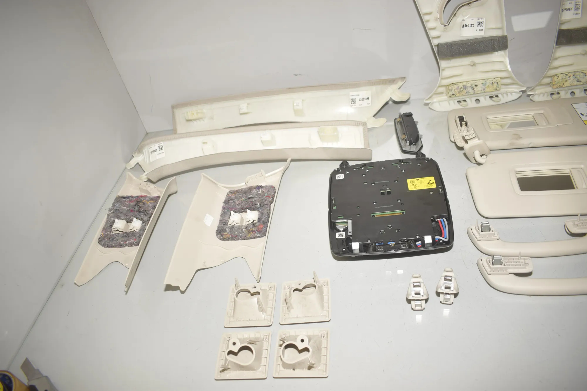 Interior Side Pillars Trim Kit – OEM 5A3CD58 · BMW 3 Touring (G21) (2019 - -) 318 d 2021 – 10