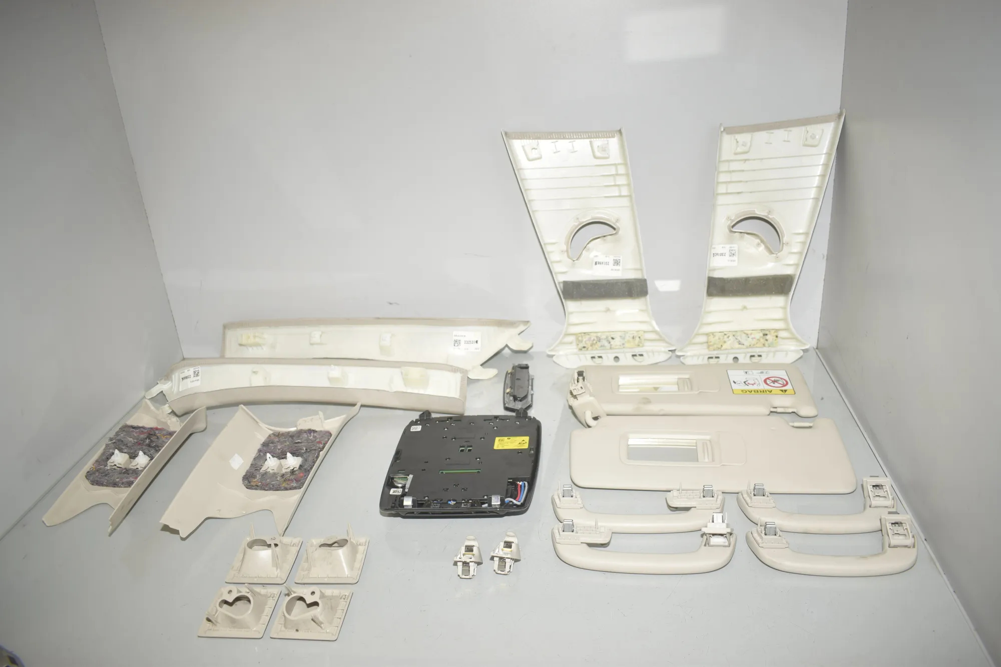 Interior Side Pillars Trim Kit – OEM 5A3CD58 · BMW 3 Touring (G21) (2019 - -) 318 d 2021 – 7