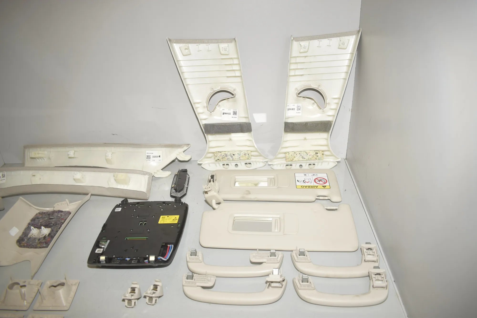 Interior Side Pillars Trim Kit – OEM 5A3CD58 · BMW 3 Touring (G21) (2019 - -) 318 d 2021 – 8