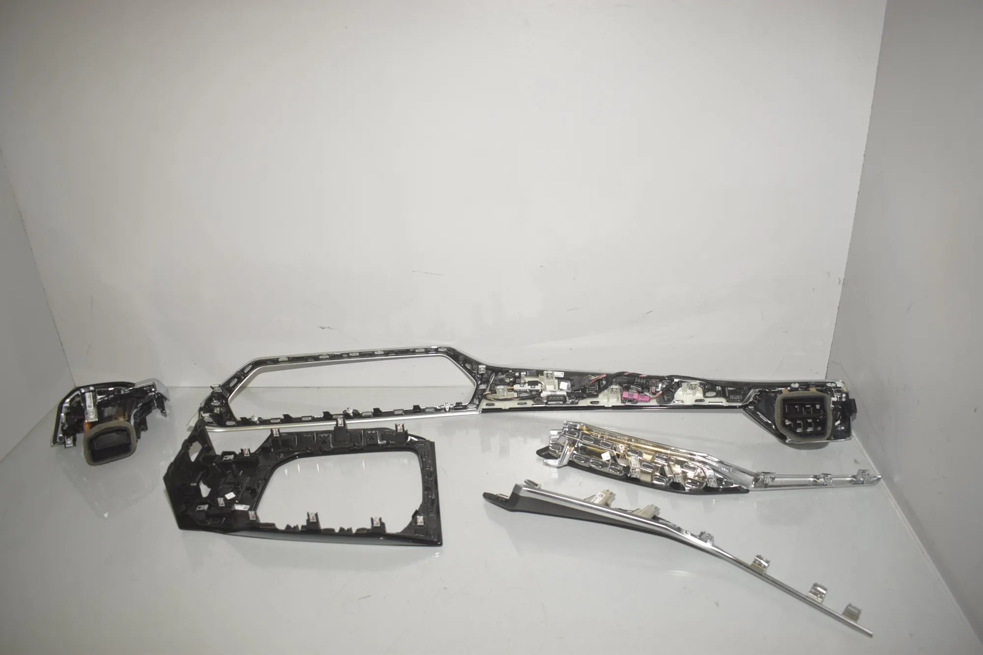 Interior Trim Strips Kit – OEM 6848617 · BMW 3 Touring (G21) (2019 - -) 318 d 2021 – 3