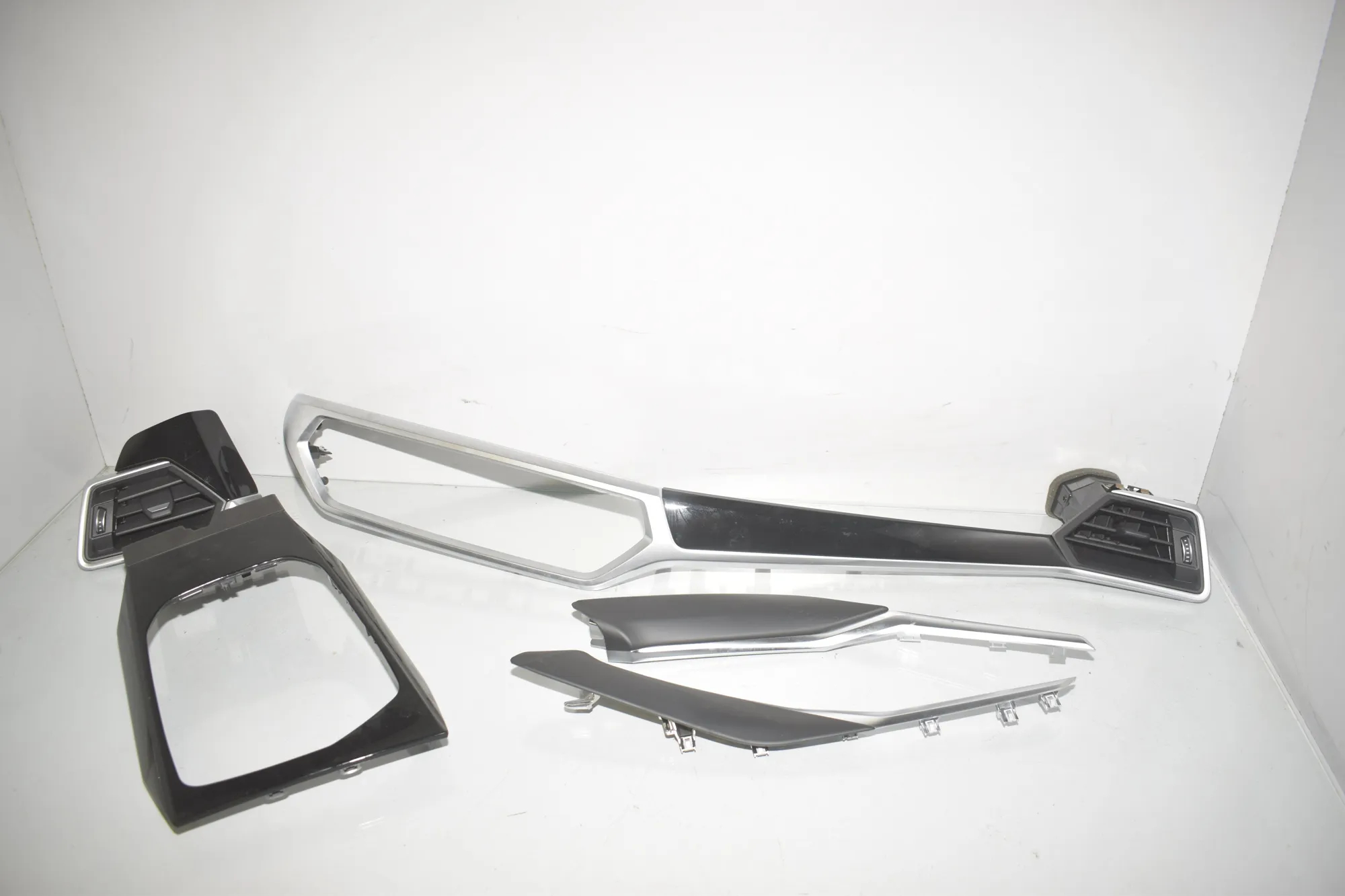 Interior Trim Strips Kit – OEM 6848617 · BMW 3 Touring (G21) (2019 - -) 318 d 2021