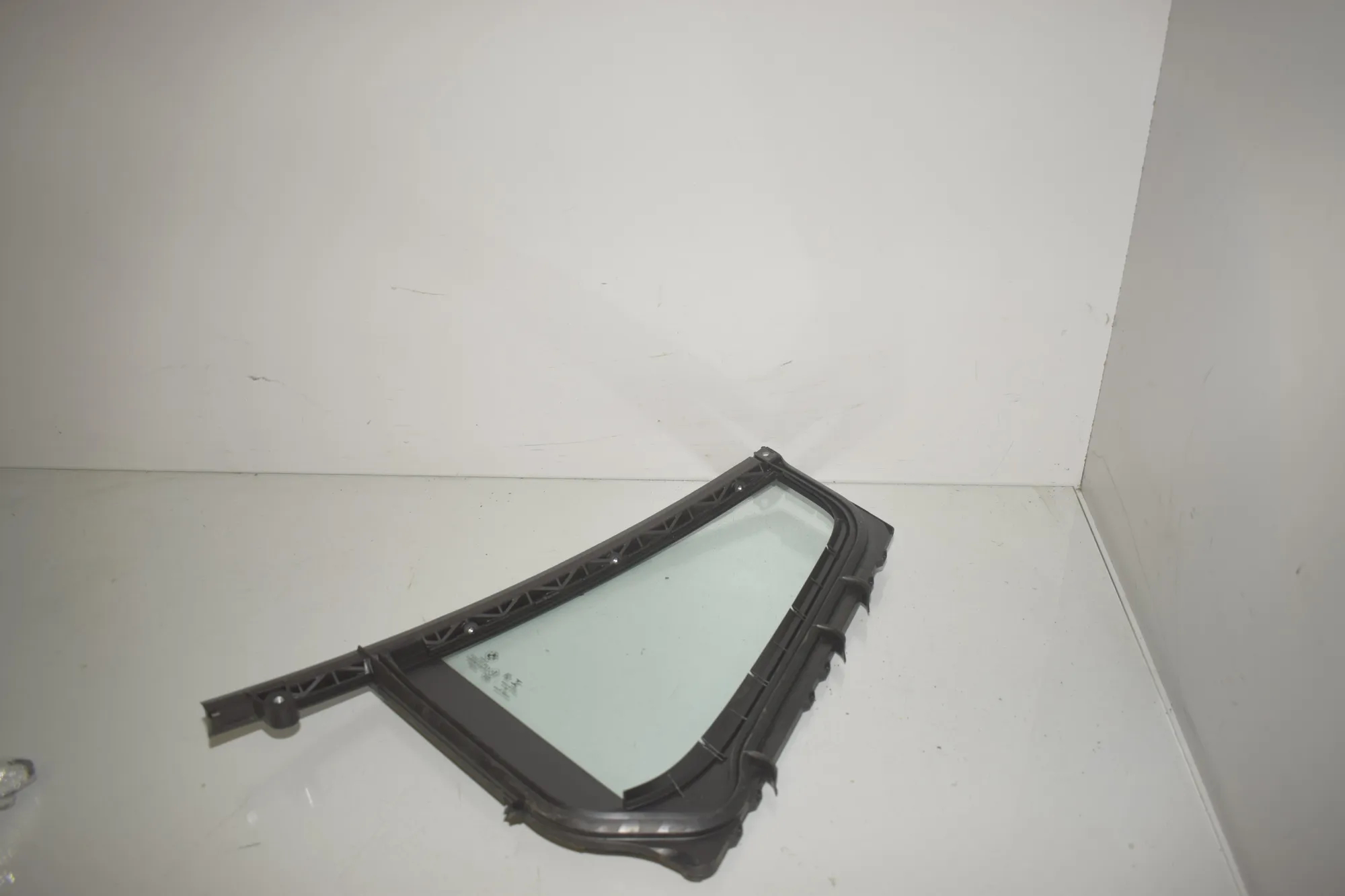 Rear Right Quarter Window – OEM 7433982 · BMW 3 Touring (G21) (2019 - -) 318 d 2021 – 3
