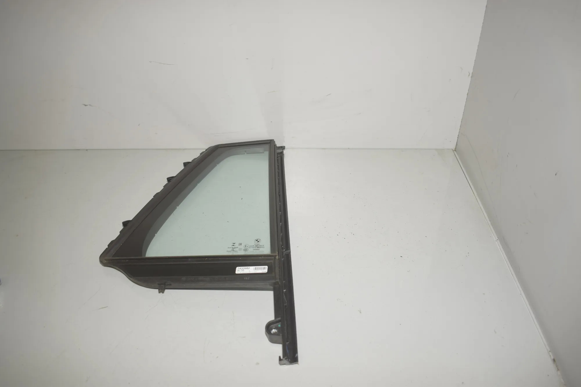 Rear Right Quarter Window – OEM 7433982 · BMW 3 Touring (G21) (2019 - -) 318 d 2021
