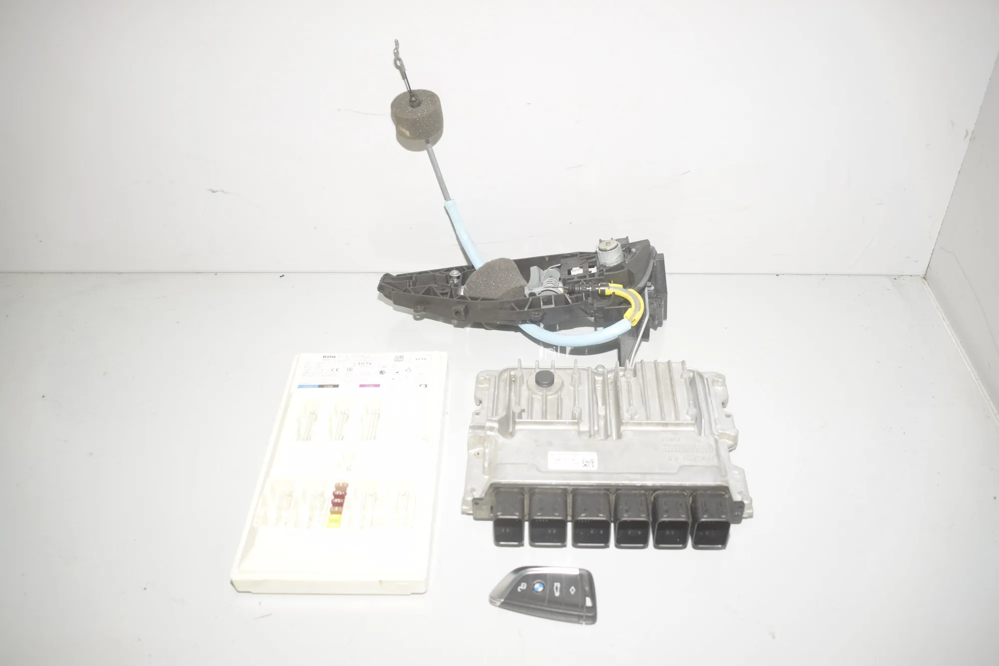 Engine Ignition ECU Set – OEM 5A3FFB7 · BMW 3 Touring (G21) (2019 - -) 318 d 2021