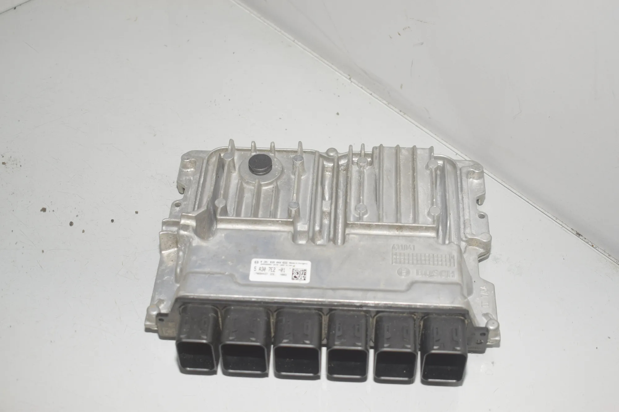 Engine Ignition ECU Set – OEM 5A3FFB7 · BMW 3 Touring (G21) (2019 - -) 318 d 2021 – 9