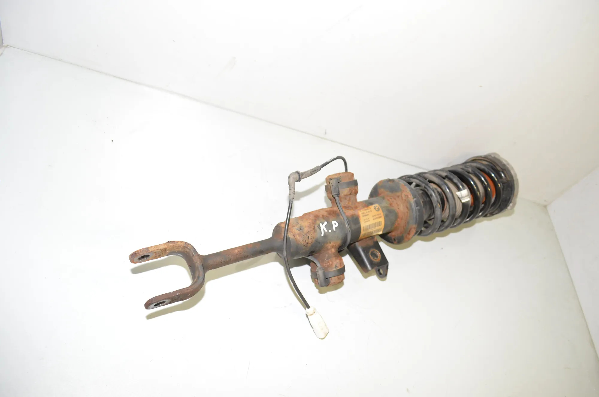 Front Left Shock Absorber – OEM 6796855 · BMW 5 (F10) 535 d 2012 – 4
