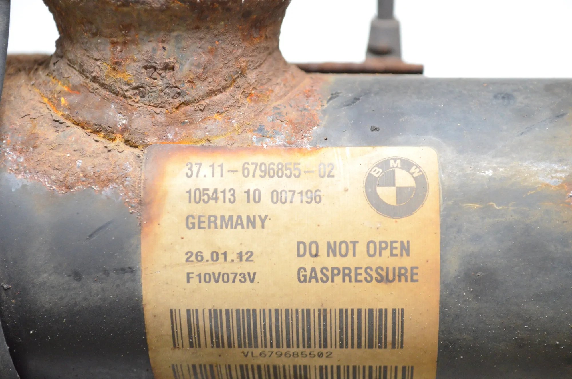 Front Left Shock Absorber – OEM 6796855 · BMW 5 (F10) 535 d 2012 – 5