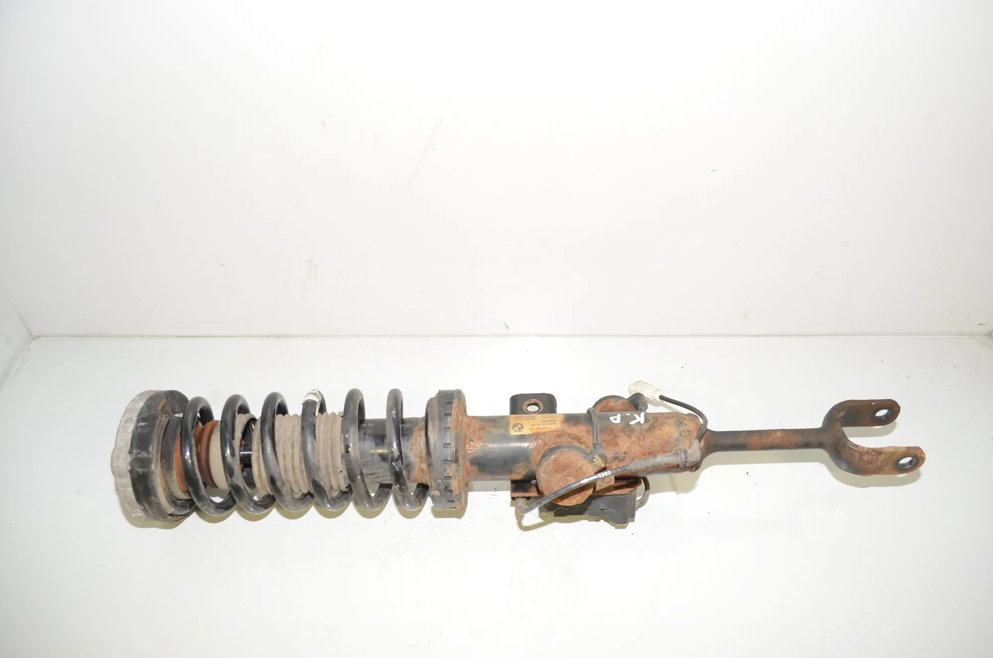 Front Left Shock Absorber – OEM 6796855 · BMW 5 (F10) 535 d 2012