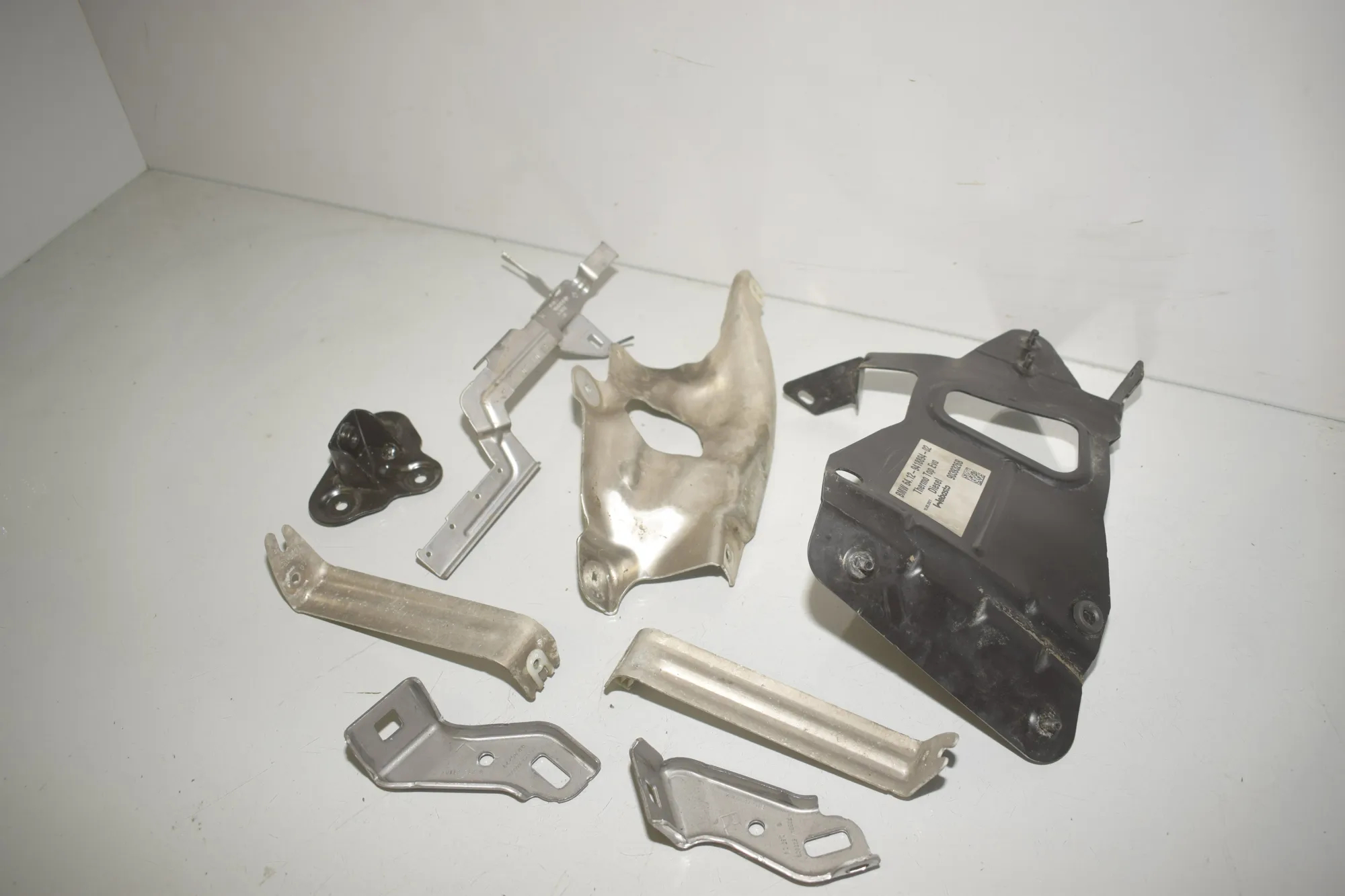 Bracket – OEM 6835255 · BMW 3 Touring (G21) (2019 - -) 318 d 2021 – 3