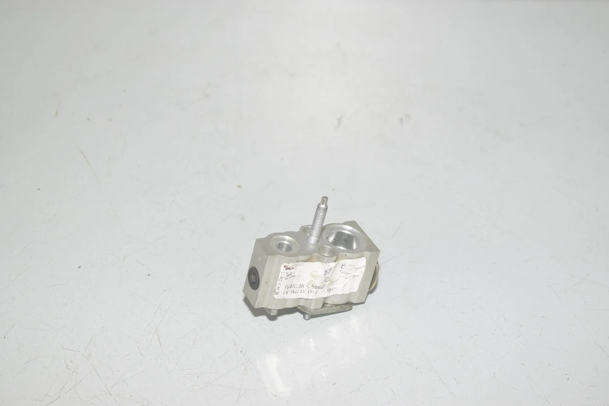 A/C Conditioner Expansion Valve – OEM 6994989 · BMW 3 Touring (G21) (2019 - -) 318 d 2021 – 4