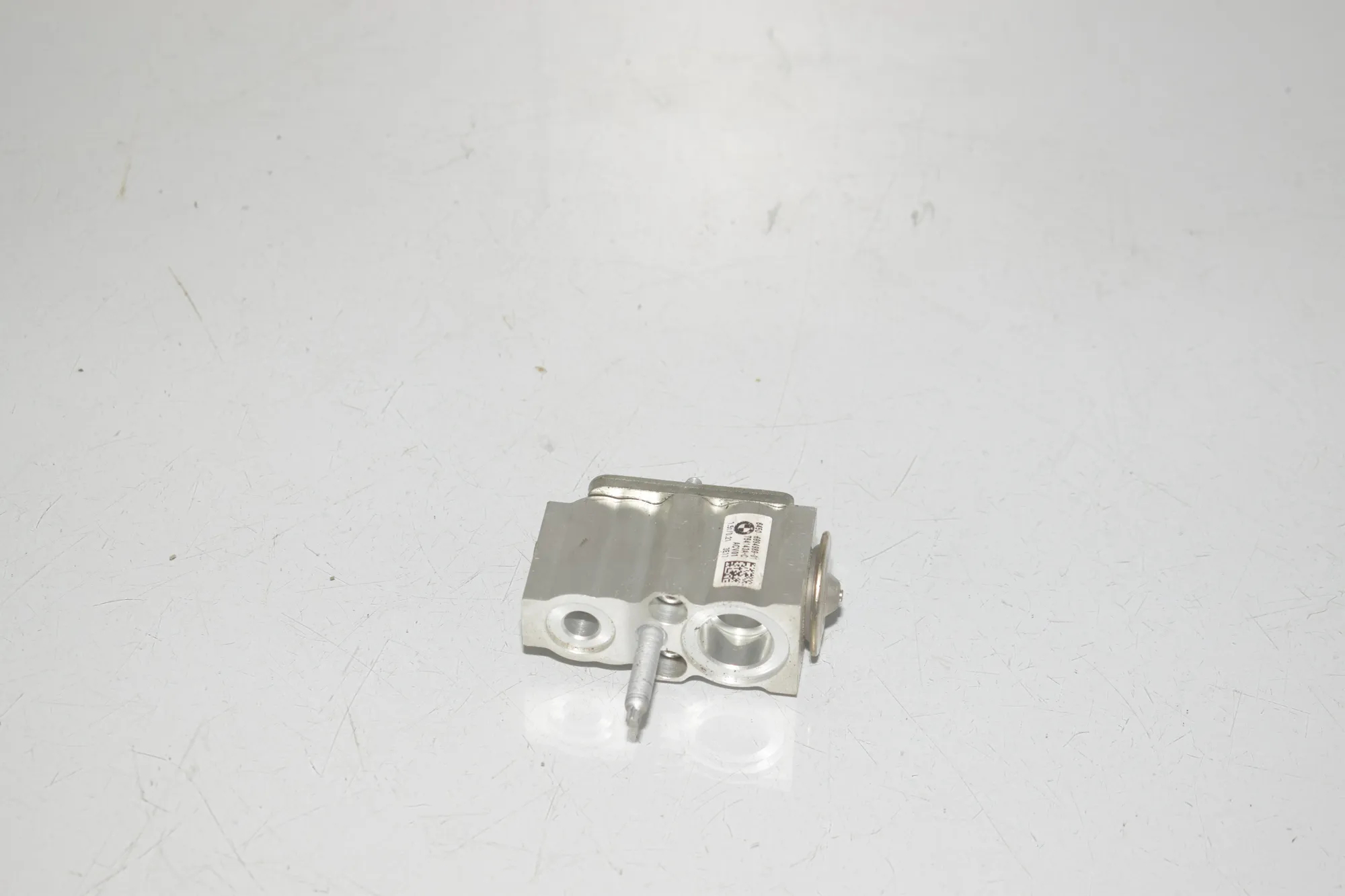 A/C Conditioner Expansion Valve – OEM 6994989 · BMW 3 Touring (G21) (2019 - -) 318 d 2021 – 3
