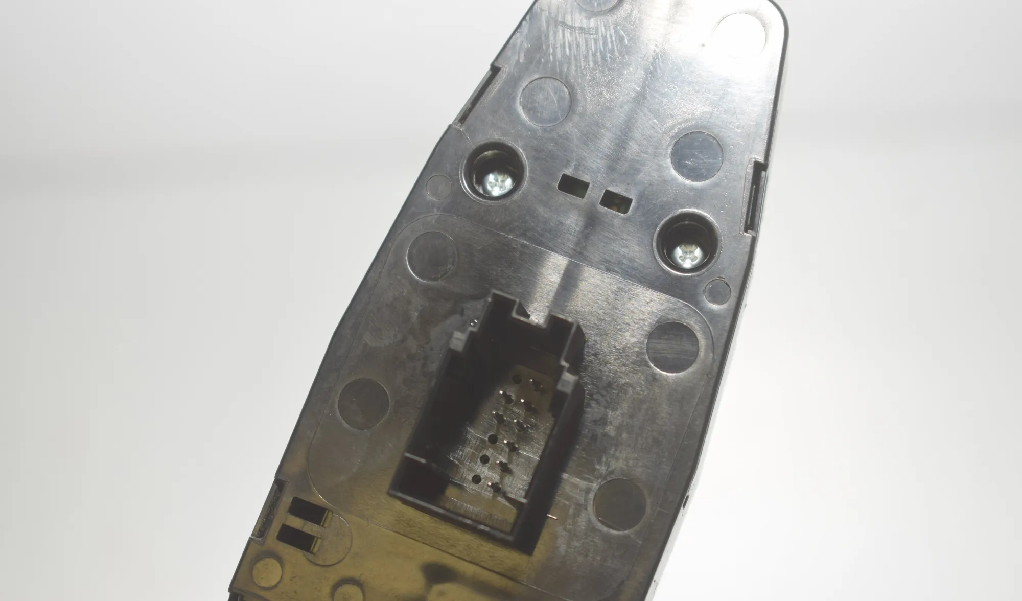 Front Left Door Window Switch – OEM 9362116 · BMW X5 (F15, F85) xDrive 30 d 2015 – 5