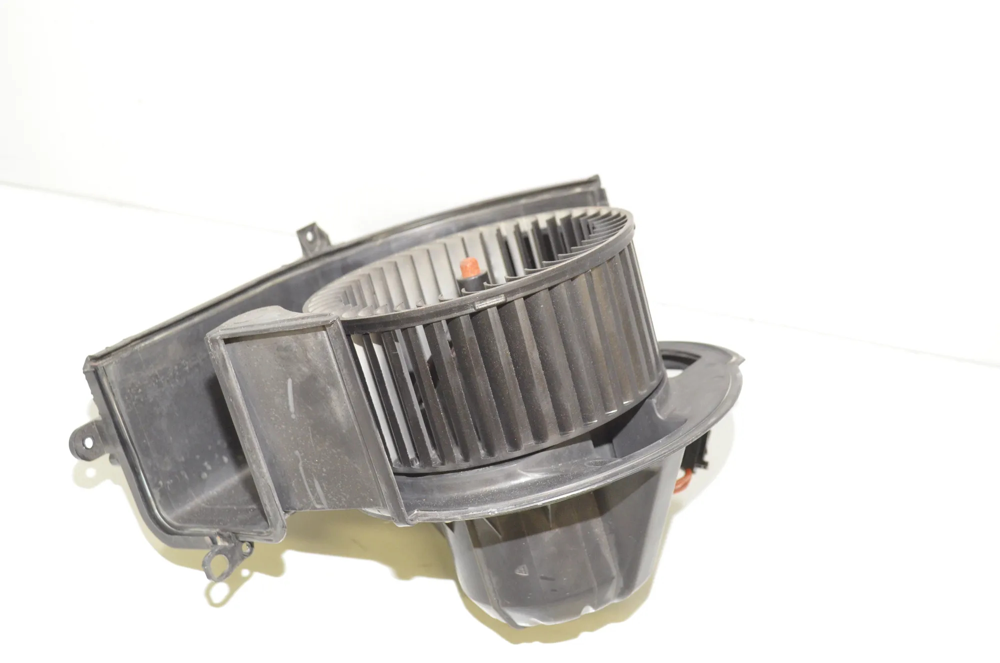 Heater Blower Fan – OEM 9291177 · BMW X5 (F15, F85) xDrive 30 d 2015 – 2