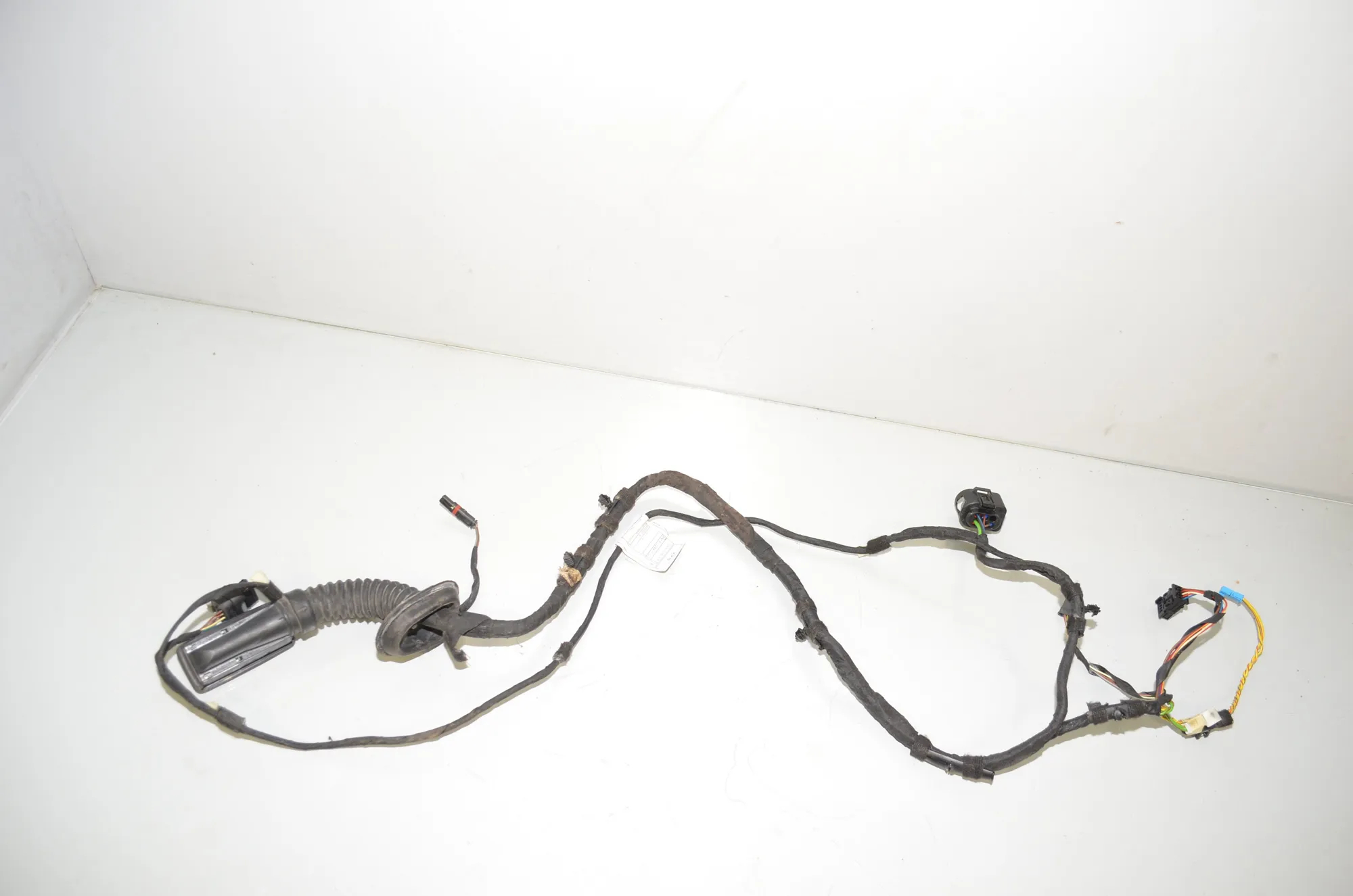 Rear Right Door Wiring – OEM 9365819 · BMW X5 (F15, F85) xDrive 30 d 2015 – 3
