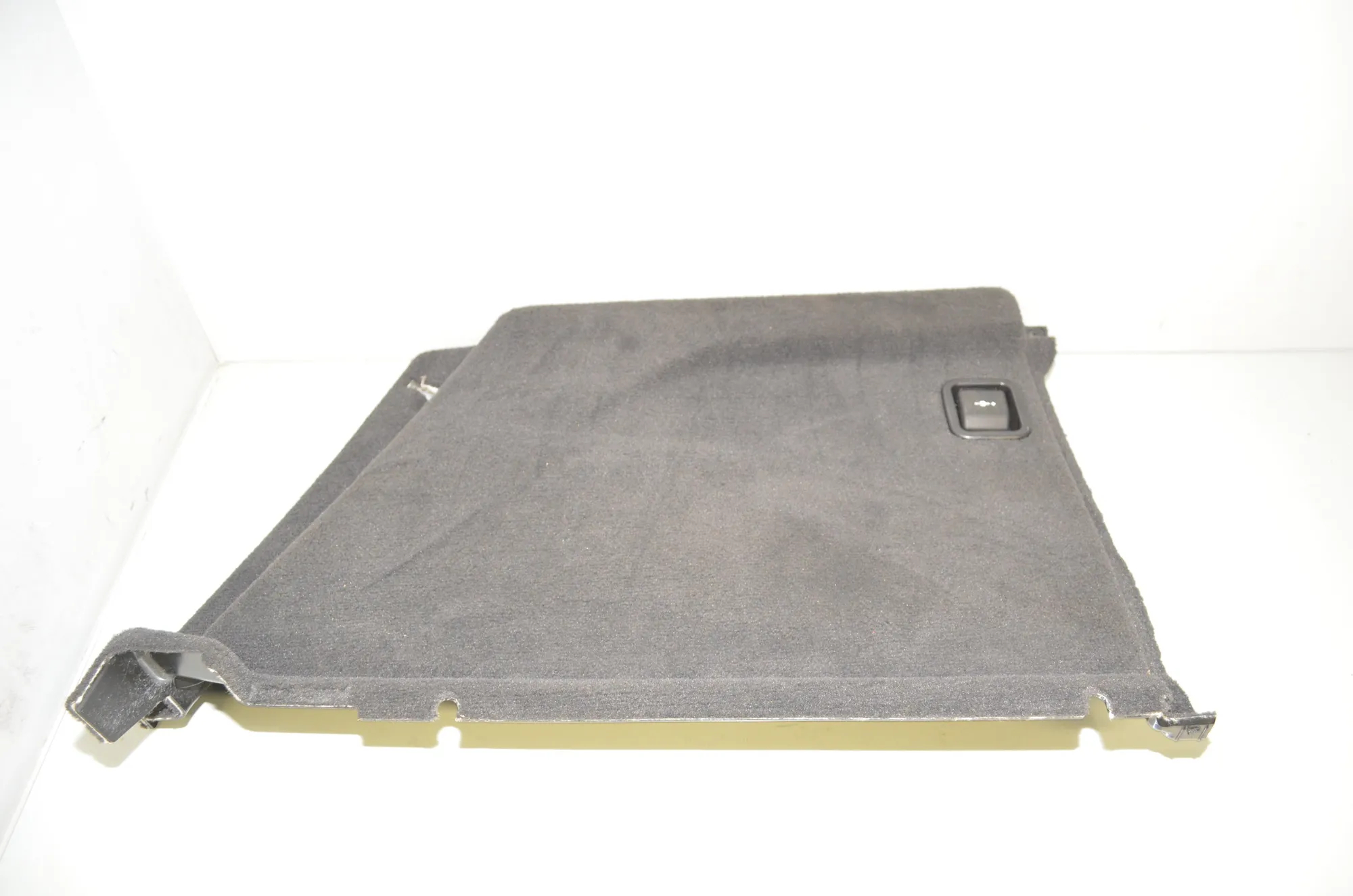 Right Side Trunk Trim – OEM 7326702 · BMW X5 (F15, F85) xDrive 30 d 2015 – 2