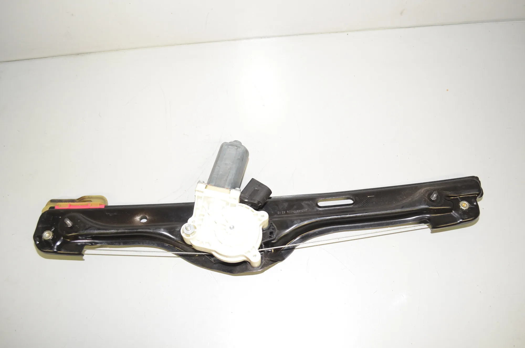 Rear Left Door Window Regulator – OEM 7291951 · BMW X5 (F15, F85) xDrive 30 d 2015 – 3
