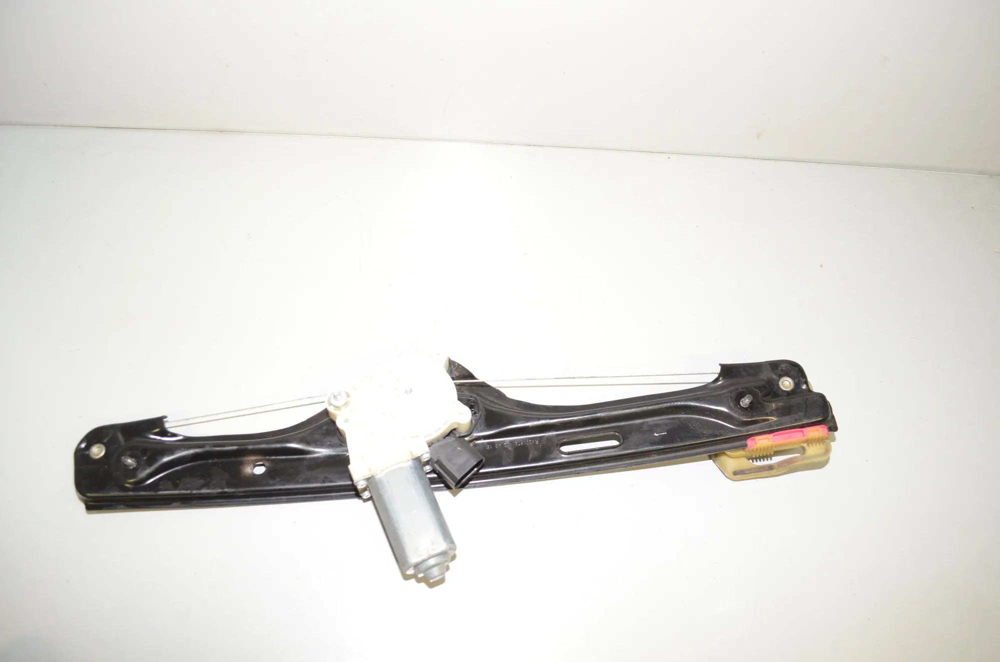 Rear Right Door Window Regulator – OEM 7291952 · BMW X5 (F15, F85) xDrive 30 d 2015 – 3