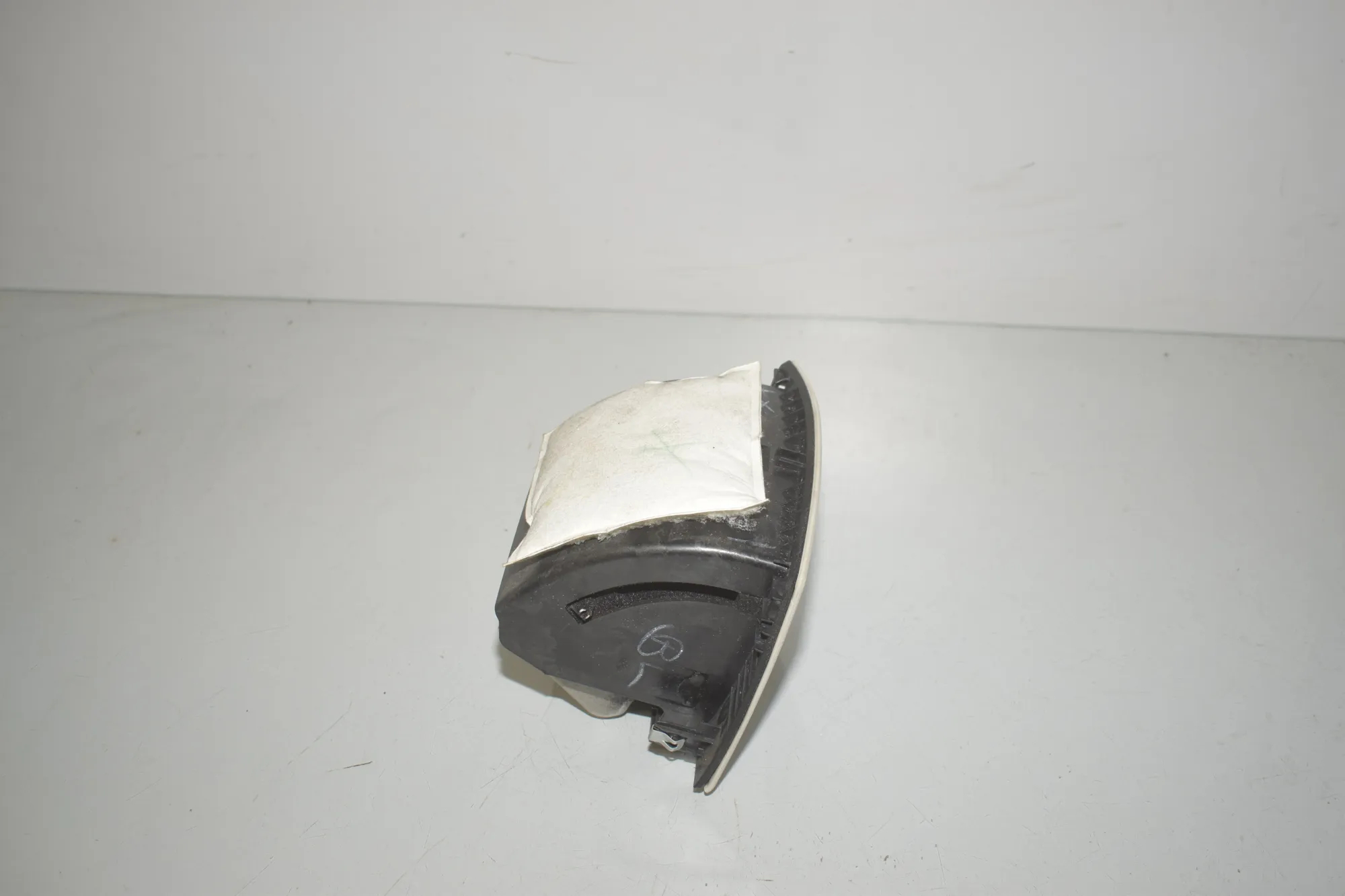 Glove Compartment – OEM 9288818 · BMW X5 (F15, F85) xDrive 30 d 2015 – 4