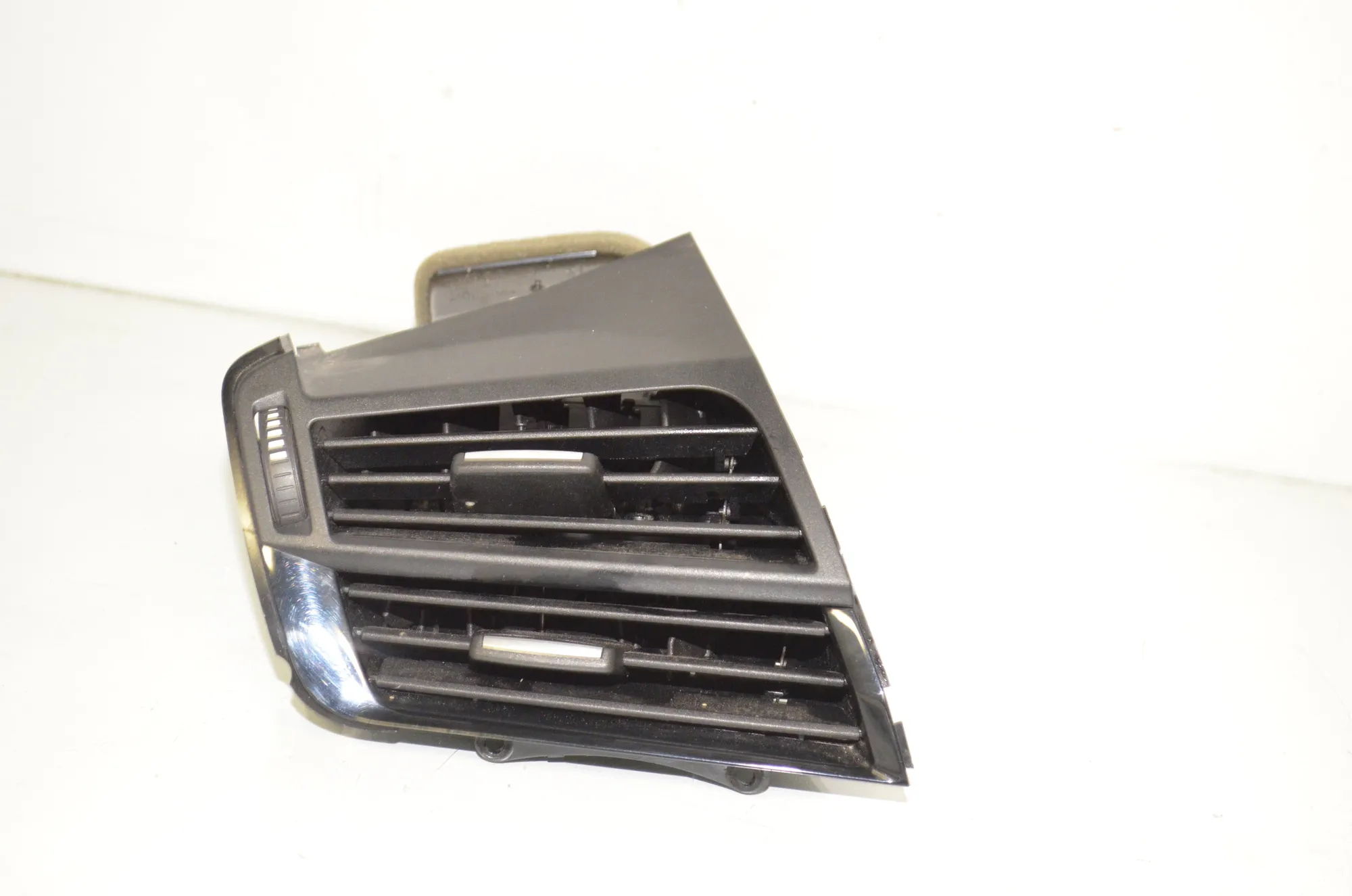 Dashboard Air Vents – OEM 9252649 · BMW X5 (F15, F85) xDrive 30 d 2015 – 2