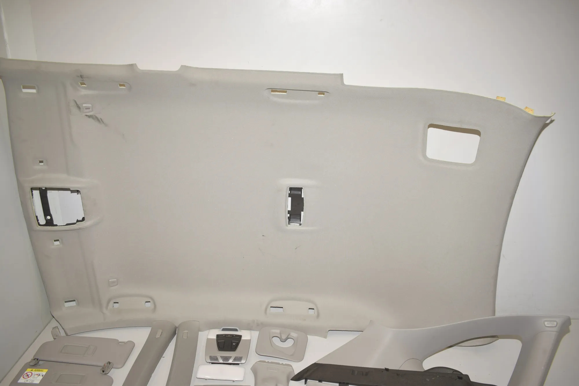 Roof Headliner Set – OEM 9219498 · BMW X1 (F48) xDrive 20 d 2016 – 2