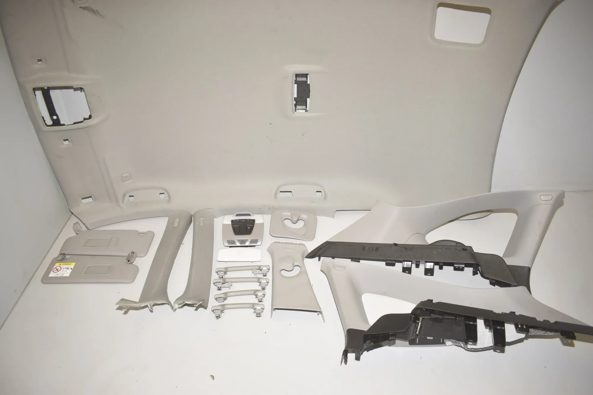 Roof Headliner Set – OEM 9219498 · BMW X1 (F48) xDrive 20 d 2016 – 3
