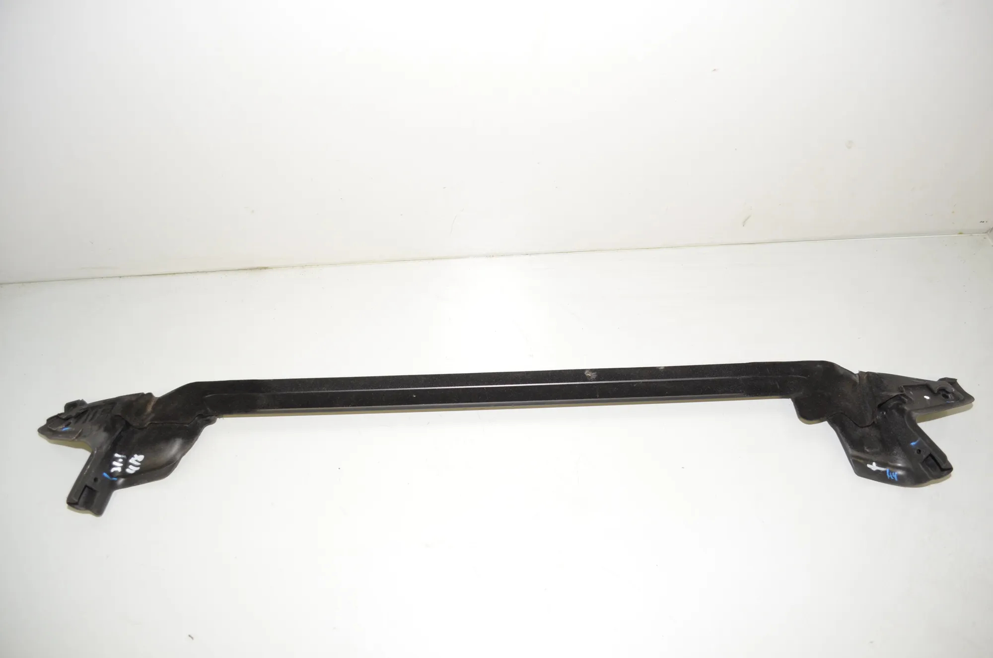 Front Left Door Seal Rubber – OEM 7482951 · BMW 4 Gran Coupe (G26) BMW 4 Gran Coupe (G26) 420 i 2022 – 3