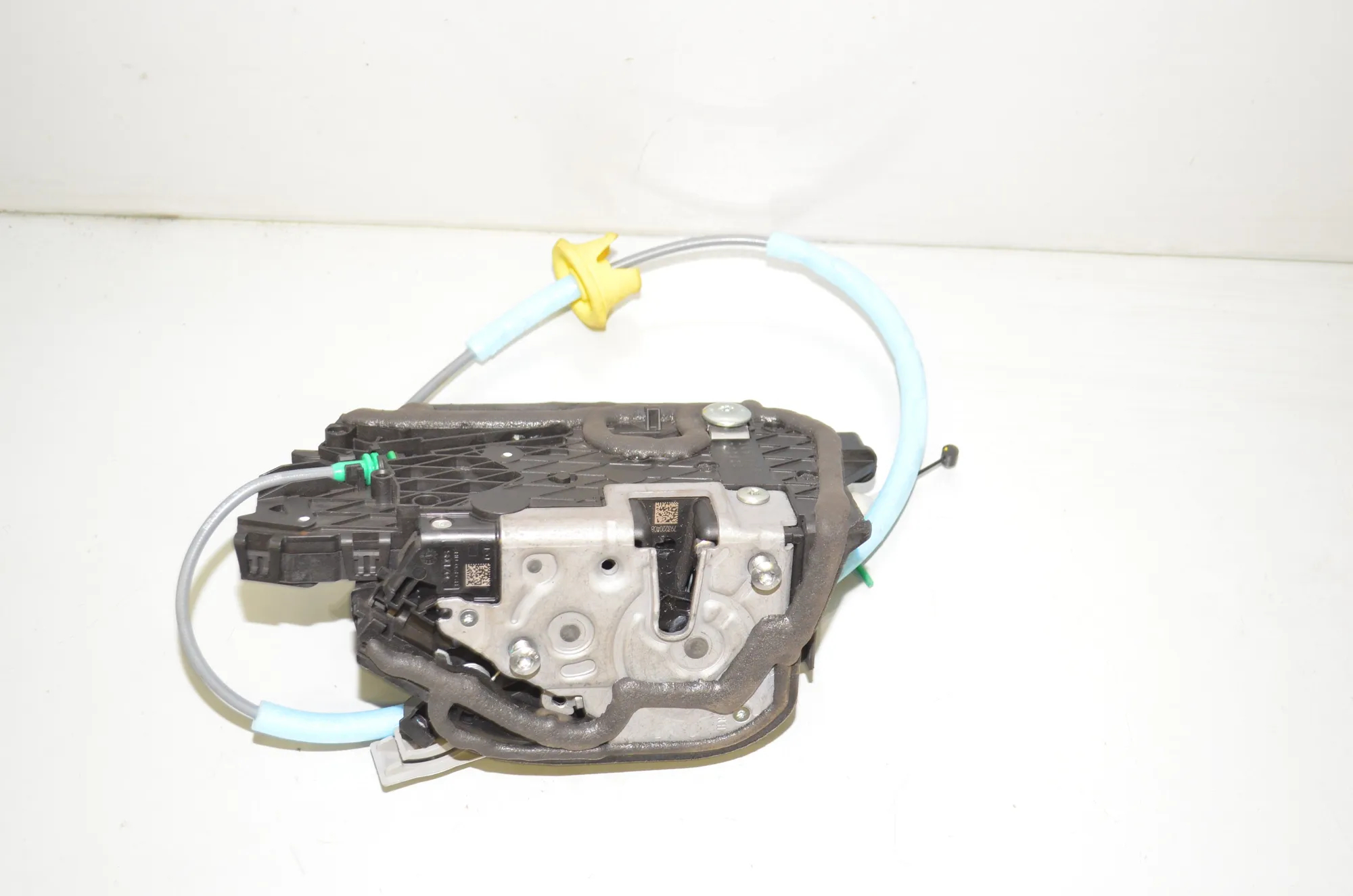Rear Right Door Lock – OEM 7932204 · BMW 7 (G70) BMW 7 (G70) 750e xDrive 2023 – 2