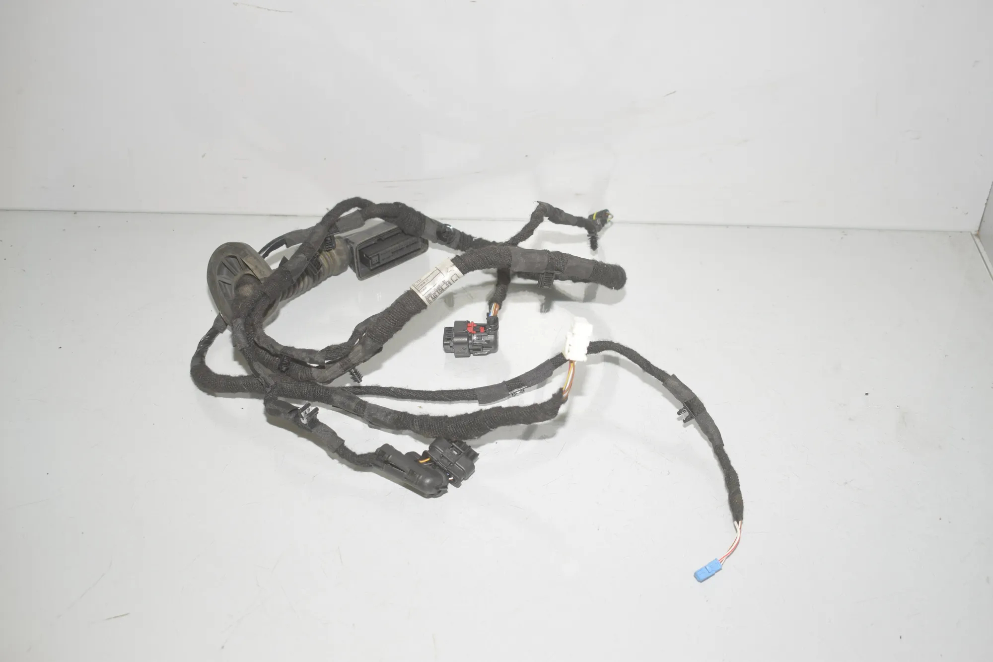 Rear Left Door Wiring – OEM 5A4EED8 · BMW i4 (G26) BMW i4 (G26) eDrive40 2023 – 3