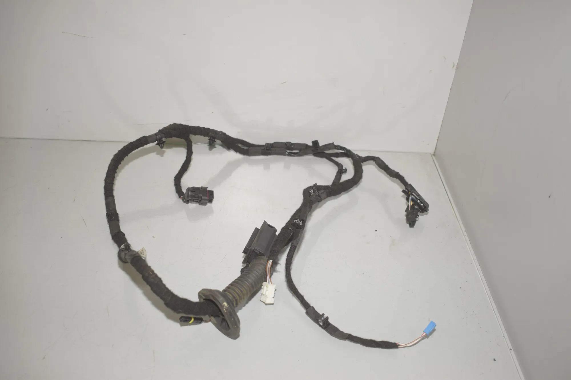 Rear Left Door Wiring – OEM 5A4EED8 · BMW i4 (G26) BMW i4 (G26) eDrive40 2023 – 2