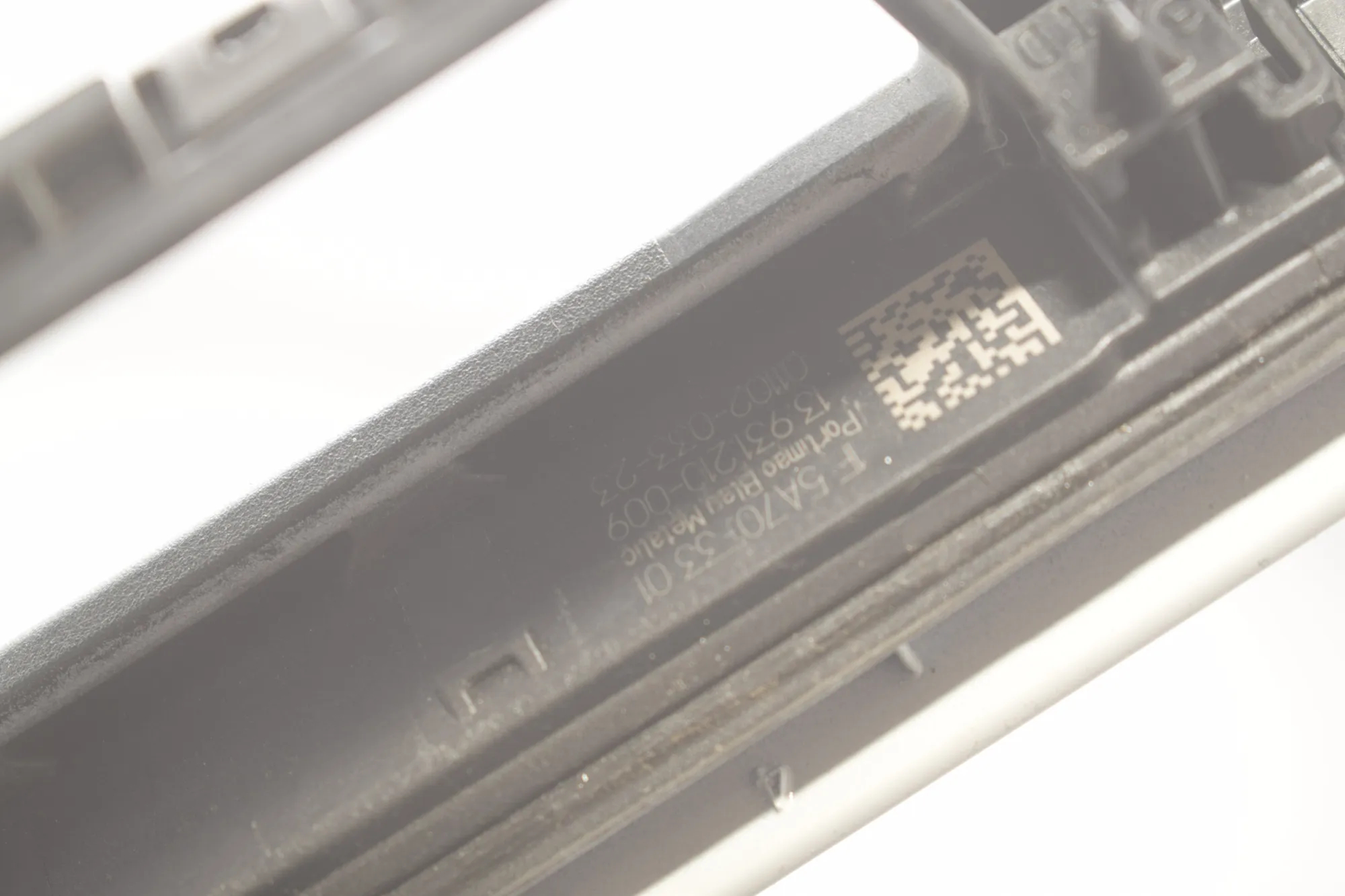 Front Left Door Exterior Handle – OEM 5A70F33 · BMW i4 (G26) BMW i4 (G26) eDrive40 2022 – 5