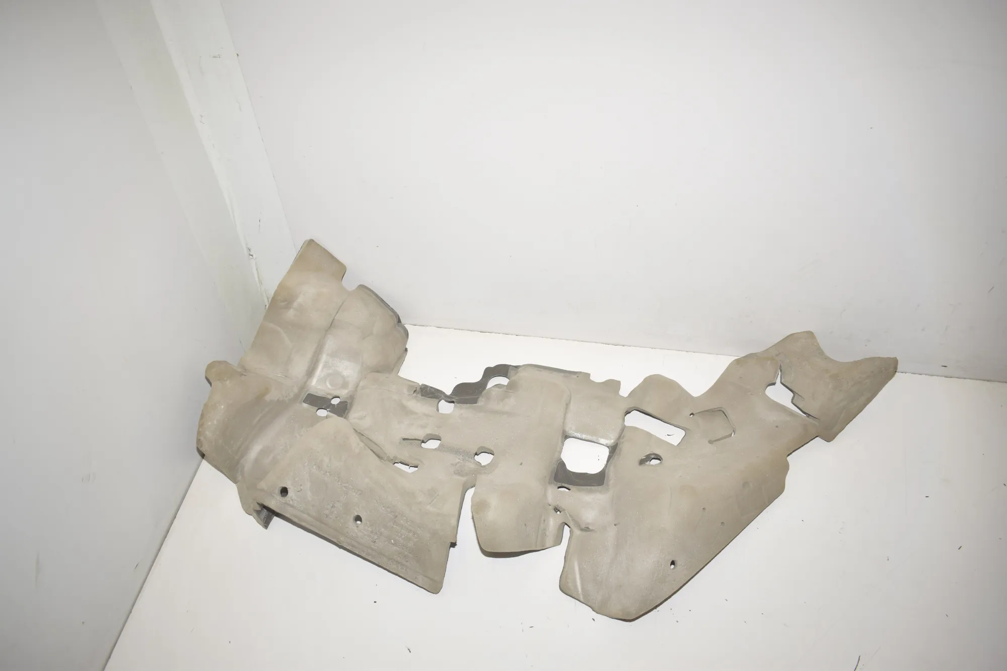 Sound Insulation – OEM 7948331 · BMW iX (I20) BMW iX (I20) xDrive 40 2022 – 3