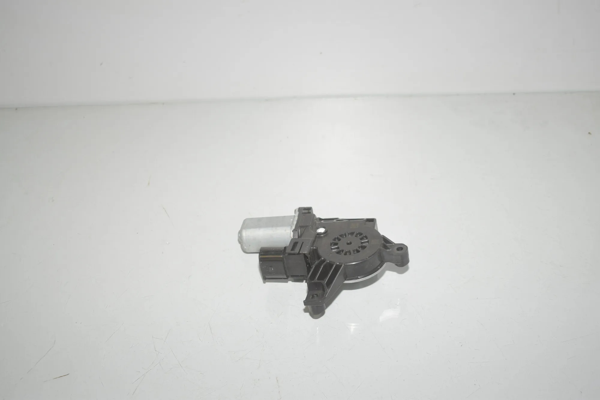 Rear Right Door Window Control Motor – OEM 5A09AF6 · BMW iX (I20) BMW iX (I20) xDrive 40 2022