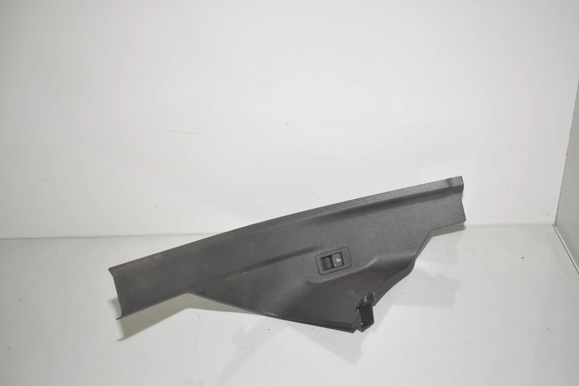Other Interior Parts – OEM 7948156 · BMW iX (I20) BMW iX (I20) xDrive 40 2022