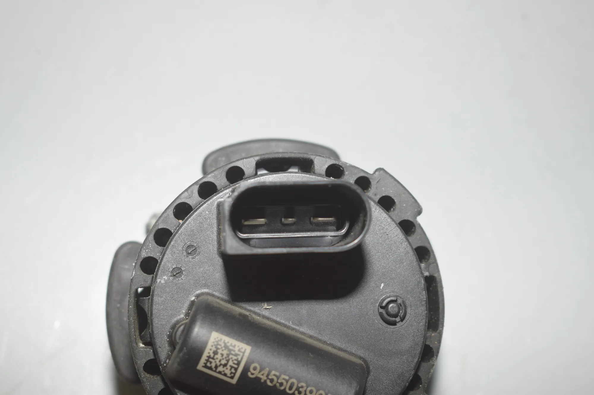 Auxiliary Water Pump – OEM 9455039 · BMW iX (I20) BMW iX (I20) xDrive 40 2022 – 4