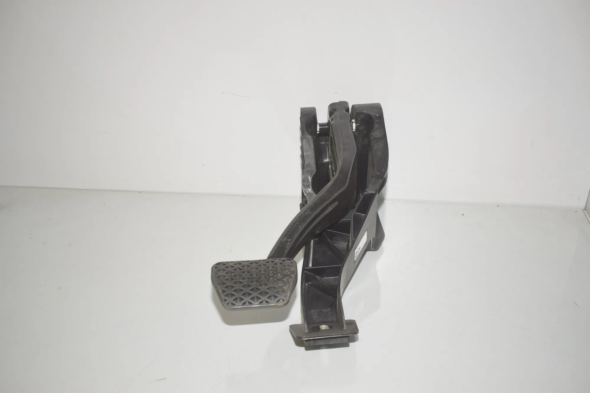 Brake Pedal – OEM 6893659 · BMW iX (I20) BMW iX (I20) xDrive 40 2022