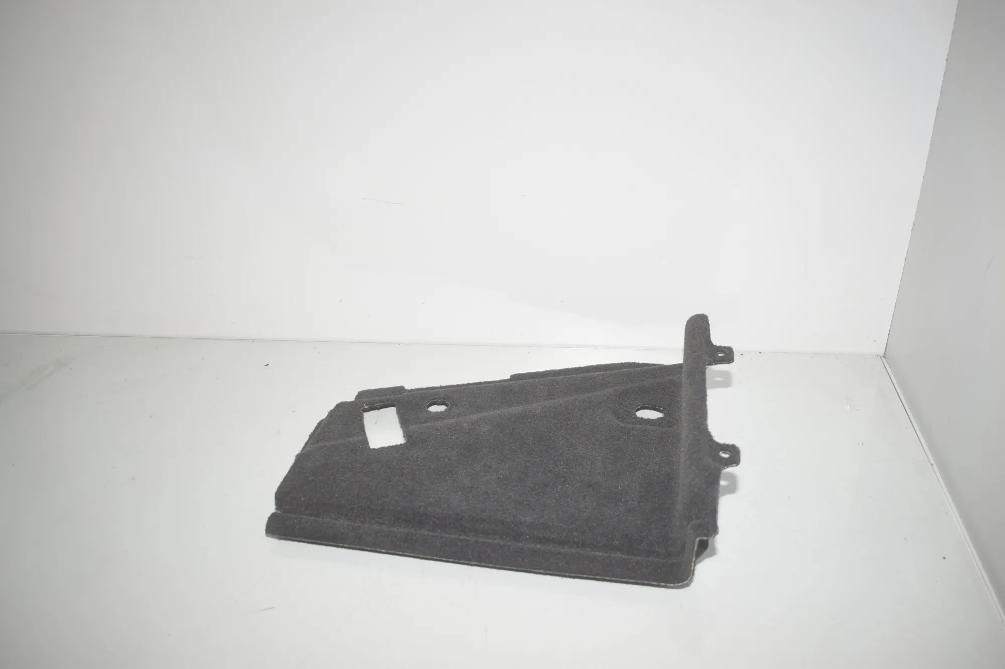 Left Side Trunk Trim – OEM 6926699 · BMW iX (I20) BMW iX (I20) xDrive 40 2022 – 3