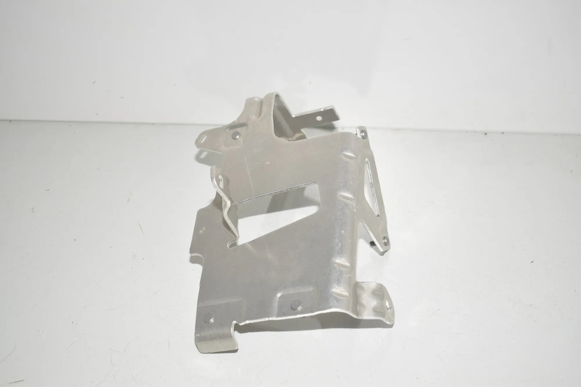 Bracket – OEM 9500195 · BMW iX (I20) BMW iX (I20) xDrive 40 2022 – 2
