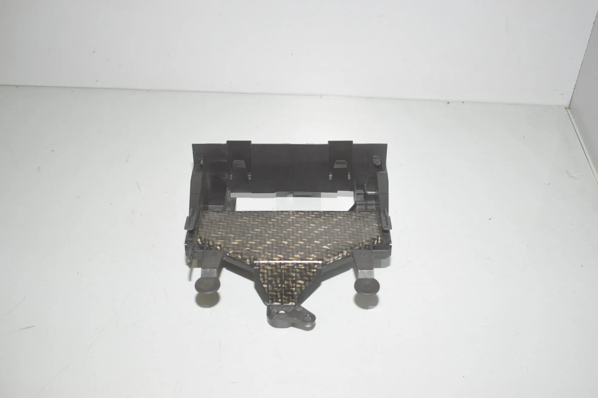 Bracket – OEM 8704700 · BMW iX (I20) BMW iX (I20) xDrive 40 2022 – 3