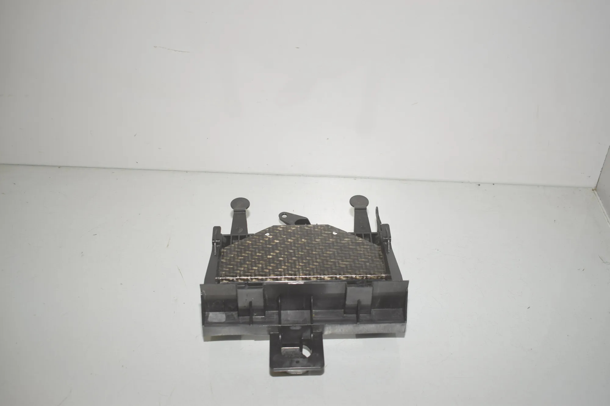 Bracket – OEM 8704700 · BMW iX (I20) BMW iX (I20) xDrive 40 2022