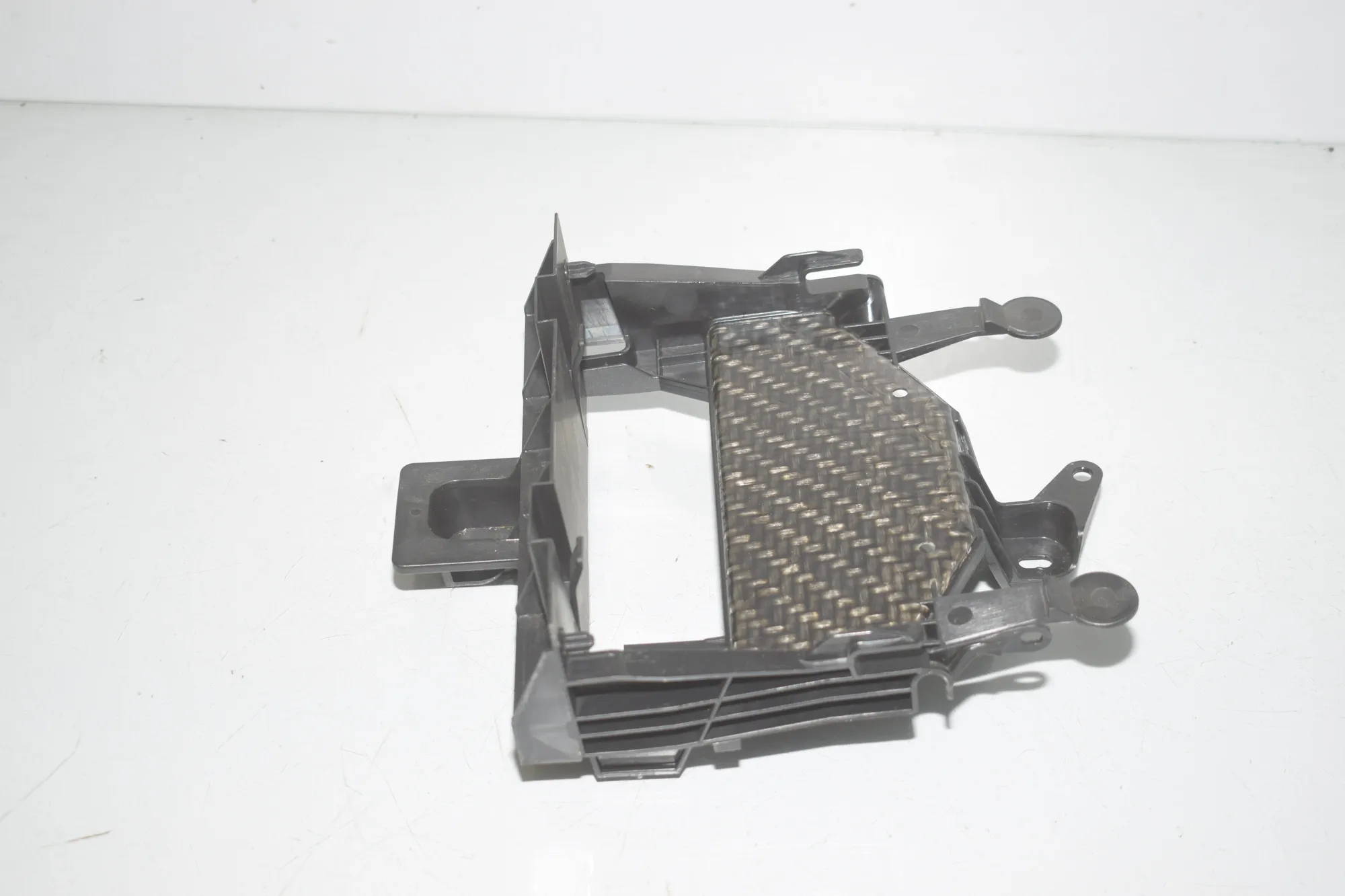 Bracket – OEM 8704700 · BMW iX (I20) BMW iX (I20) xDrive 40 2022 – 2