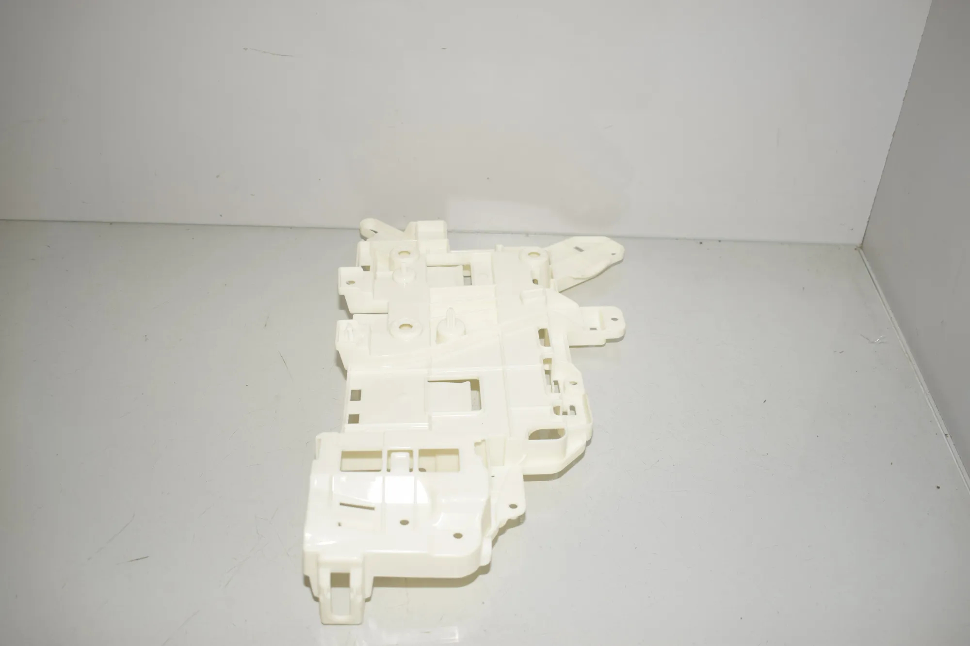 Bracket – OEM 8717814 · BMW iX (I20) BMW iX (I20) xDrive 40 2022 – 3