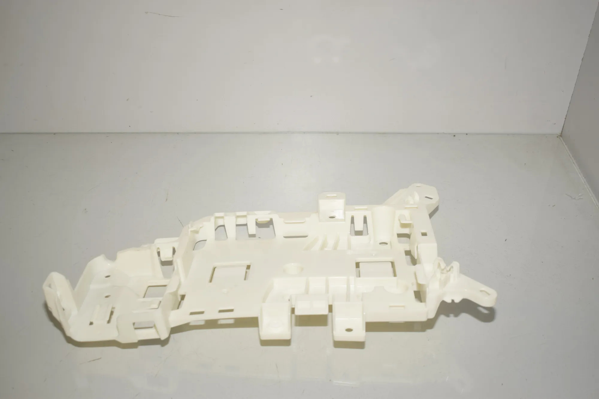 Bracket – OEM 8717814 · BMW iX (I20) BMW iX (I20) xDrive 40 2022