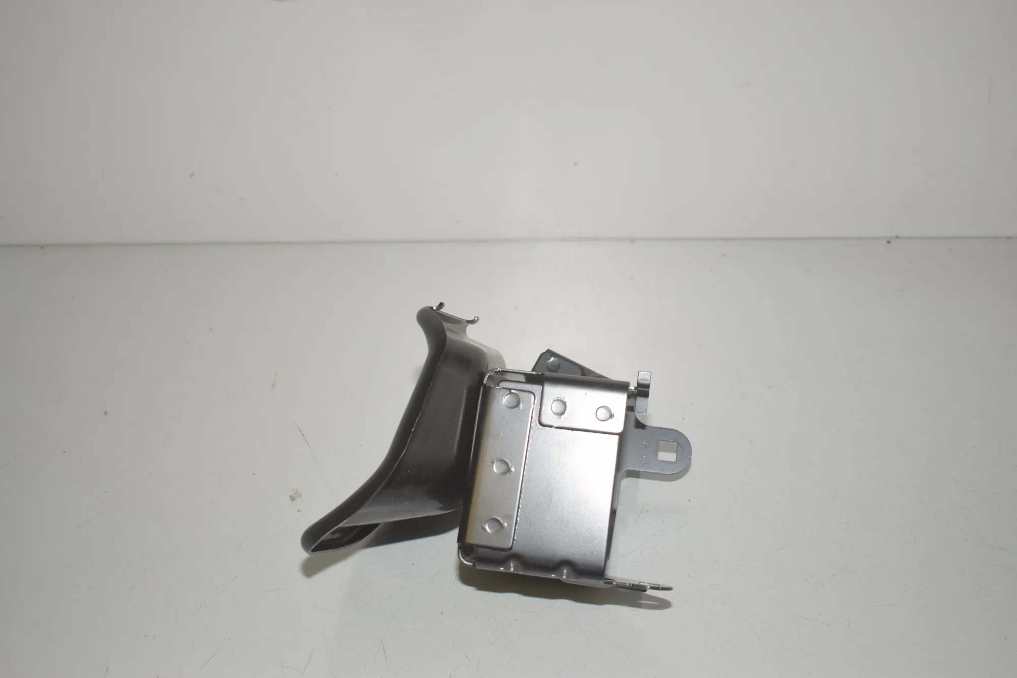 Bracket – OEM 6927170 · BMW iX (I20) BMW iX (I20) xDrive 40 2022