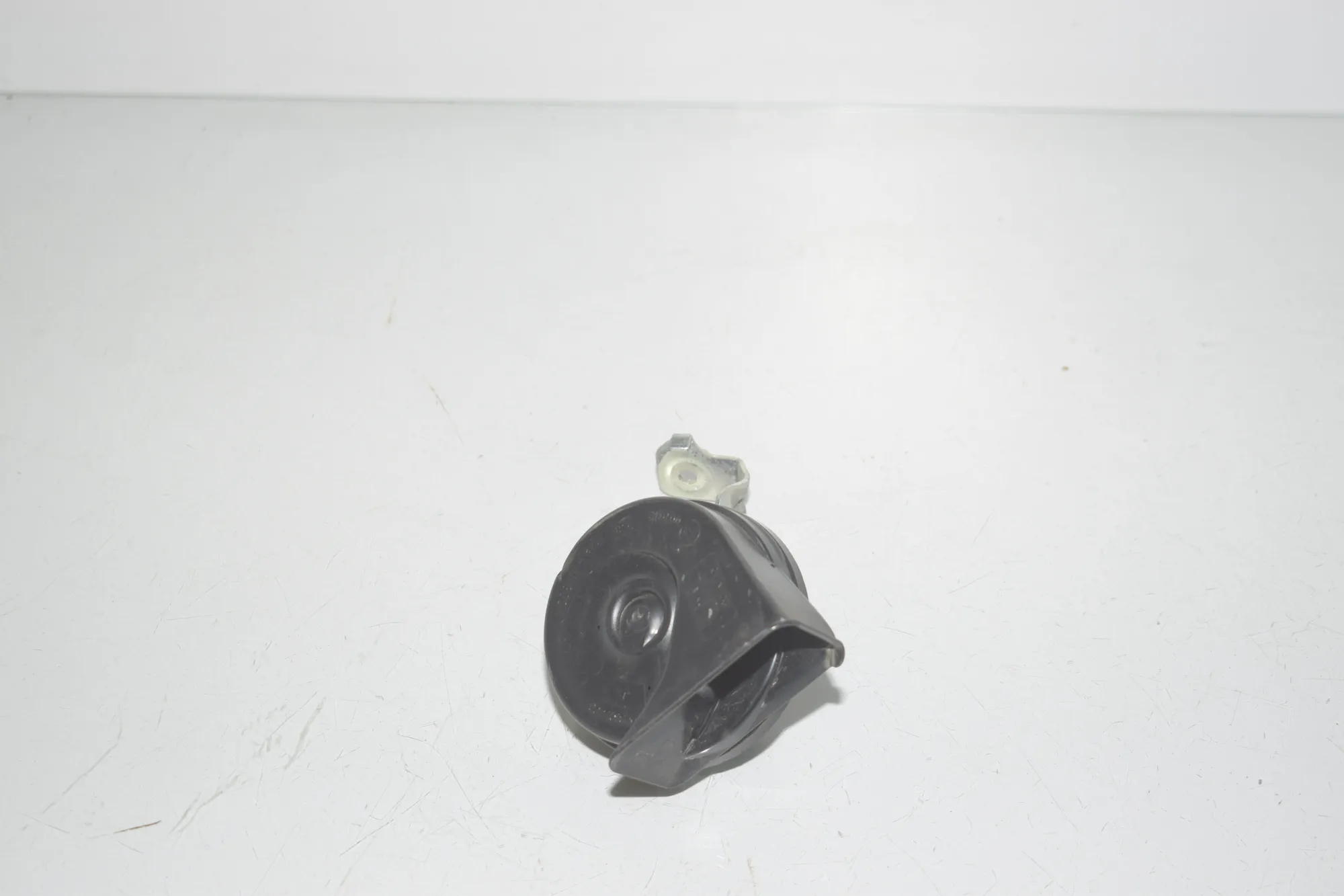 Horn Signal – OEM 7932350 · BMW iX (I20) BMW iX (I20) xDrive 40 2022
