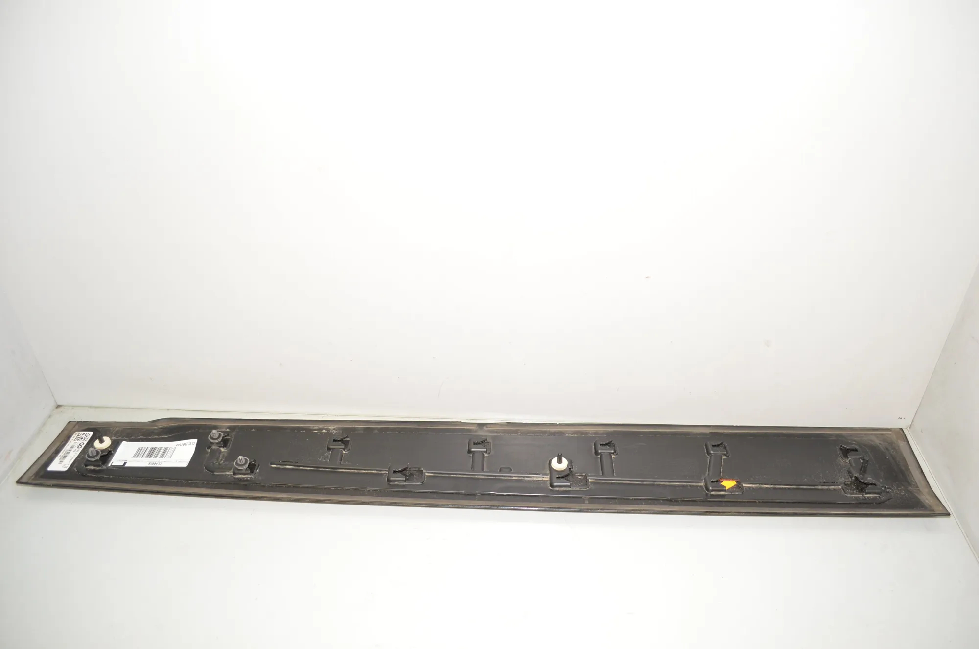 Front Left Door Lower Molding – OEM 8497327 · BMW iX (I20) BMW iX (I20) xDrive 40 2022 – 3