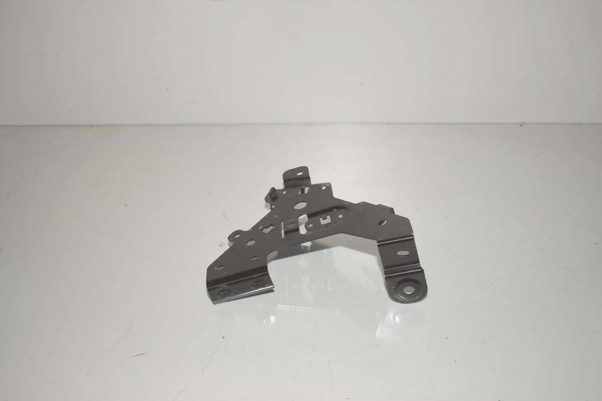 Bracket – OEM 5A26350 · BMW iX (I20) BMW iX (I20) xDrive 40 2022